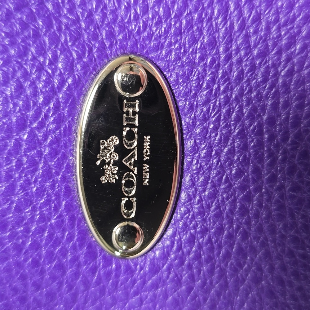 Coach Mini Shoulder bag in Vibrant Purple - Picture 4 of 7